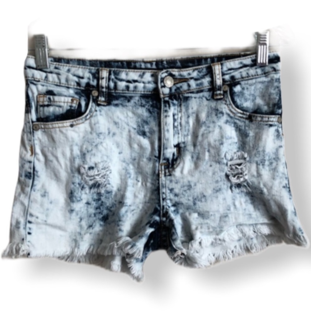 Gogo Acid Washed Distressed Denim‎ Shorts
